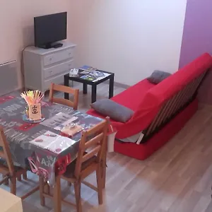 https://loiseau-bleu-salin-de-giraud.fr-provencehotel.com