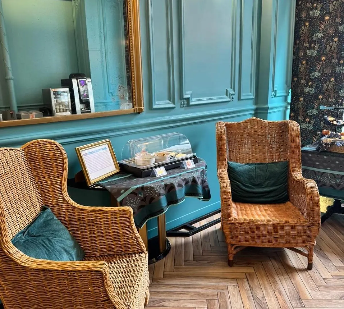 Hotel Peyris Opera París 4*,