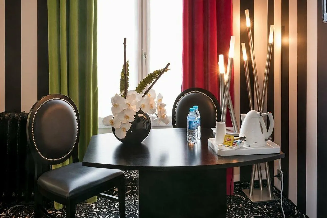 Hotel Peyris Opera París